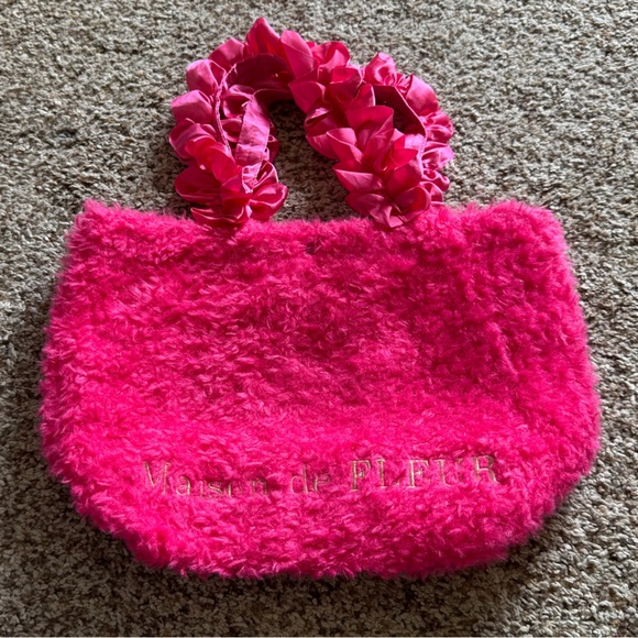 MAISON DE FLEUR Pink Fuzzy Tote Bag with Ruffled Handles - Picture 6 of 10